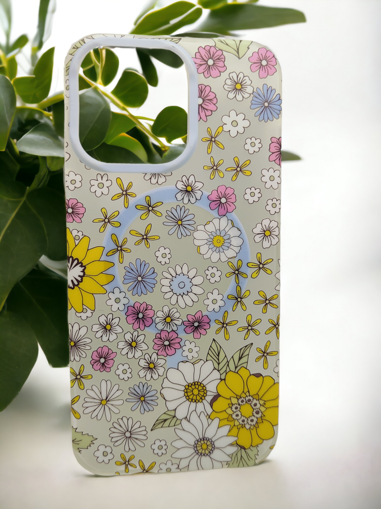 iPhone 15/Pro /Pro max Floral Design Case Cover: Blossom in Style.